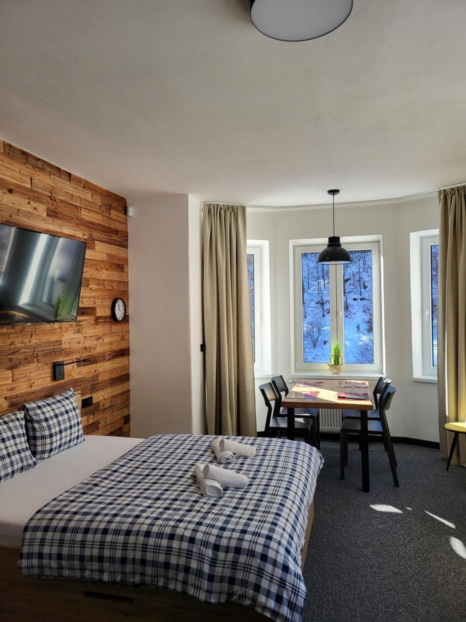 Apartmany Svaty Mikulas Janske Lazne Exterior foto